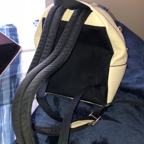 Coach mini backpack - Picture 3 of 4